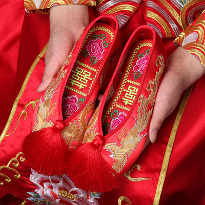 新娘平底加绒结婚秀禾服绣花布鞋