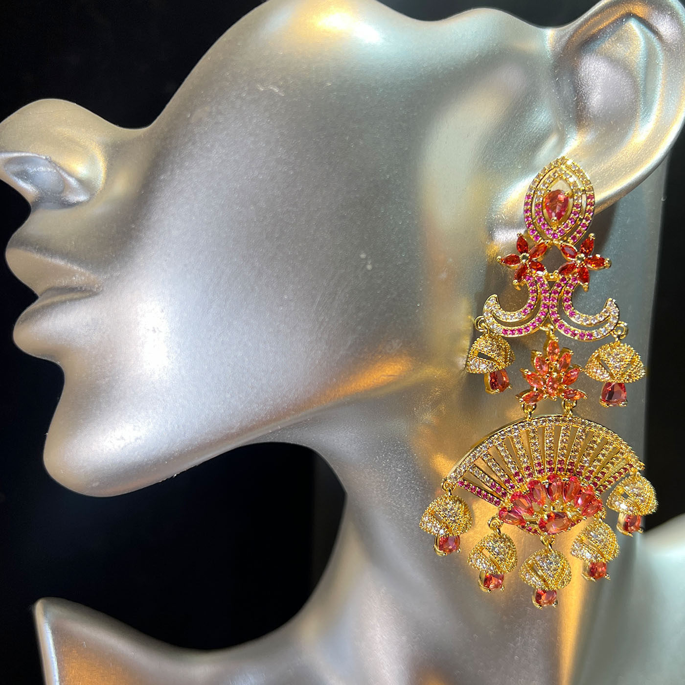 「高定走秀款」earrings欧美夸张重工宫廷风复古扇形印巴铜镶锆