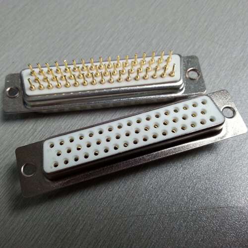 车针DP50P母座连接器 焊板式 光孔型 接触区镀全金3U 直插母头