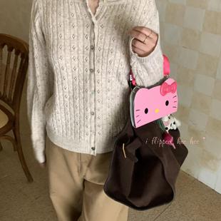 iFHHee 浅芝色 柔软好搭～少女清纯感花边领口 含羊毛小开衫