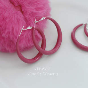 罗曼史|特调玫红色大圆圈耳环度假风夸张素圈耳饰方圆脸夏天耳钉