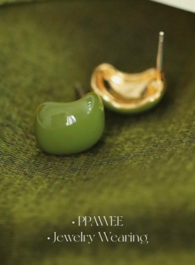 抹茶方糖|特调奶绿色耳饰秋冬清新气质豆豆耳钉简约小巧精致耳环