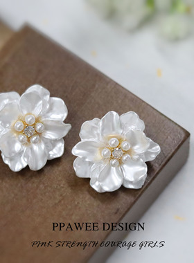 PPAWEE白色珍珠山茶花朵赵露思同款耳饰女夏天耳环法式度假风耳钉