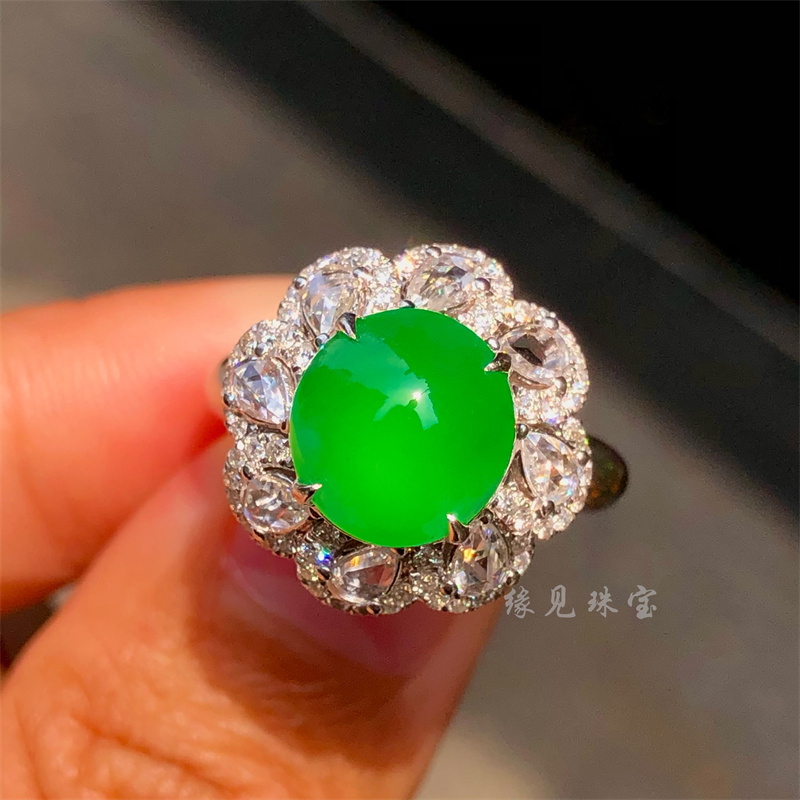 翡翠蛋面戒指木纳18K金钻石镶嵌