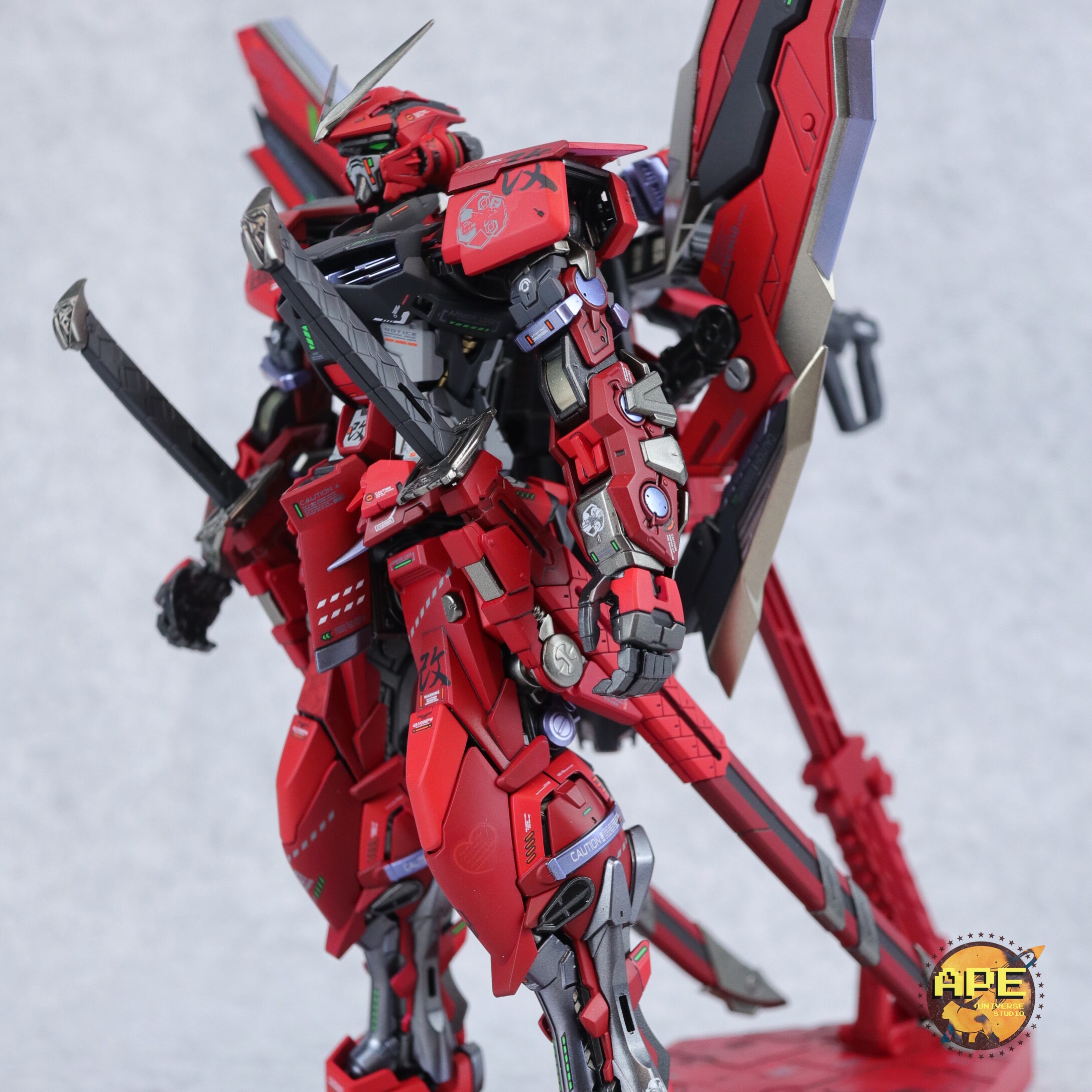高达成品 万代 mg红异端改 1/100 改色 预涂装 板喷平喷 拼装模型