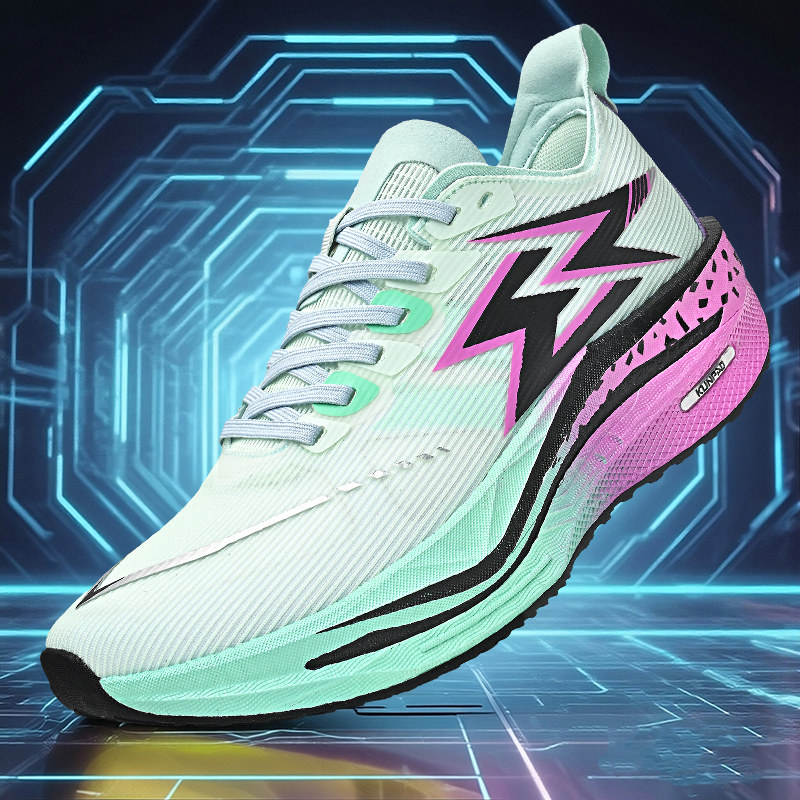 儿童超轻减震跑步鞋男飞织网面大童青少年学生跑鞋软底碳板运动鞋