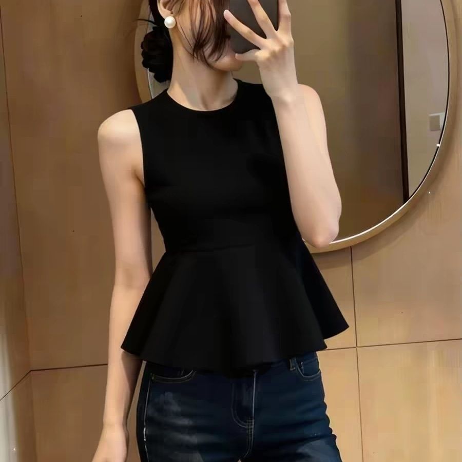 高级感内搭黑色无袖荷叶边收腰上衣女通勤风修身超好看时尚2026年