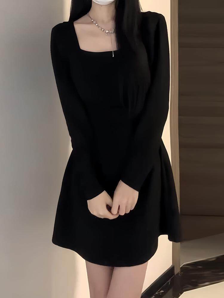 黑色长袖连衣裙子女短款早春秋季法式小个子高级感收腰小黑裙短裙