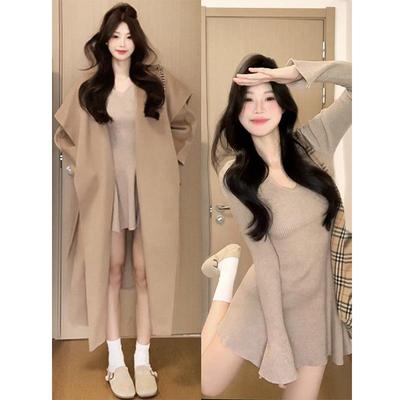 领针织连衣裙子短裙女秋冬款配靴子大衣内搭秋季打底毛衣裙短款