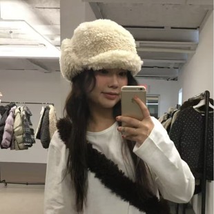 日单款白色毛绒加厚护耳帽防风雷锋飞行帽保暖滑雪帽双面戴女