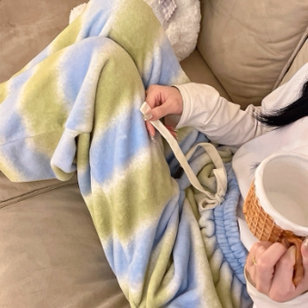 睡裤女冬季法兰绒简约波点裤子大码加绒秋冬珊瑚绒家居裤学生外穿