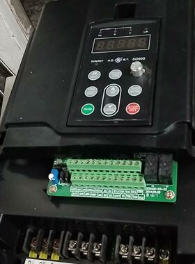 森岛变频器型号SD900一4T0075G/0110PB  3