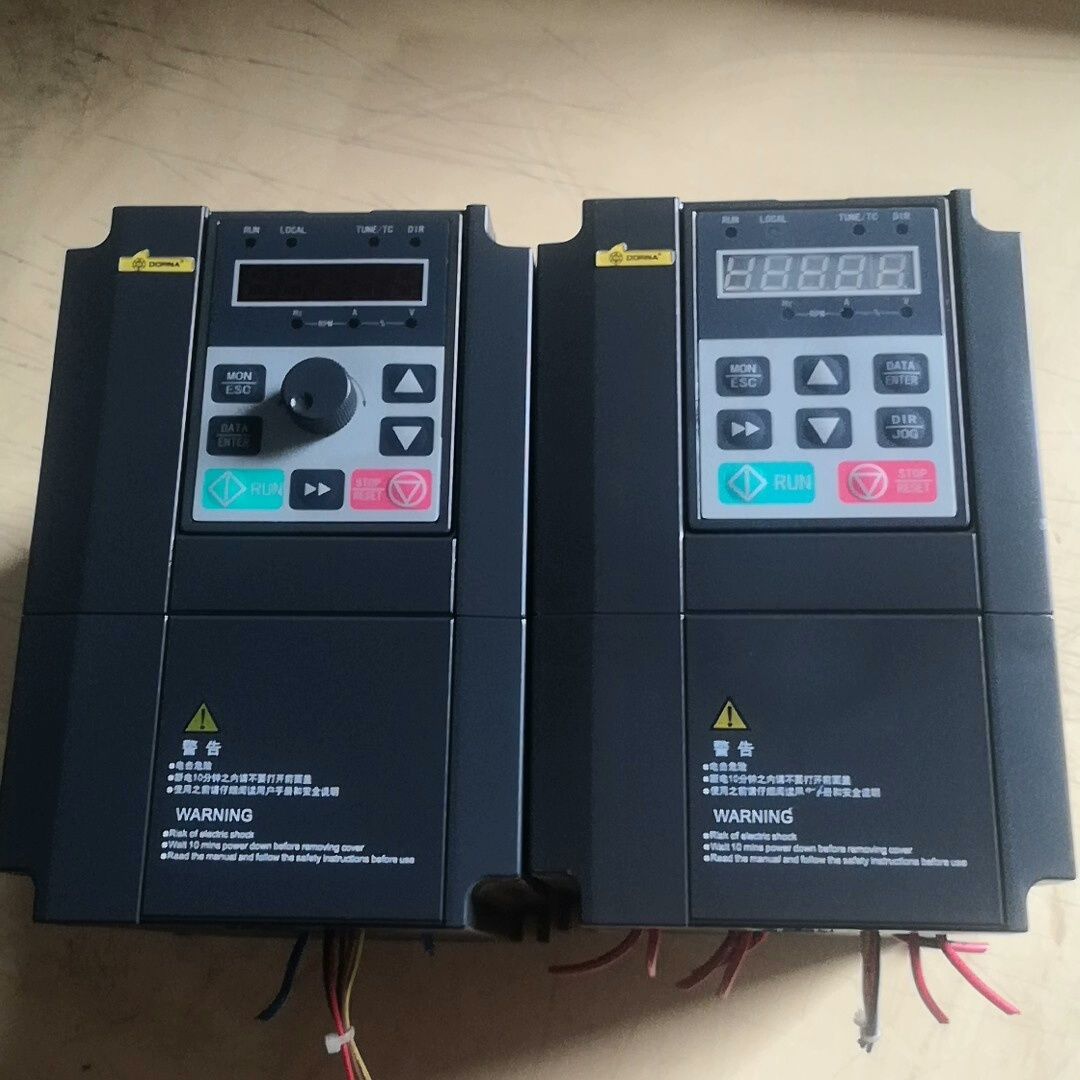 东菱变频器DLB1-02D2T4G