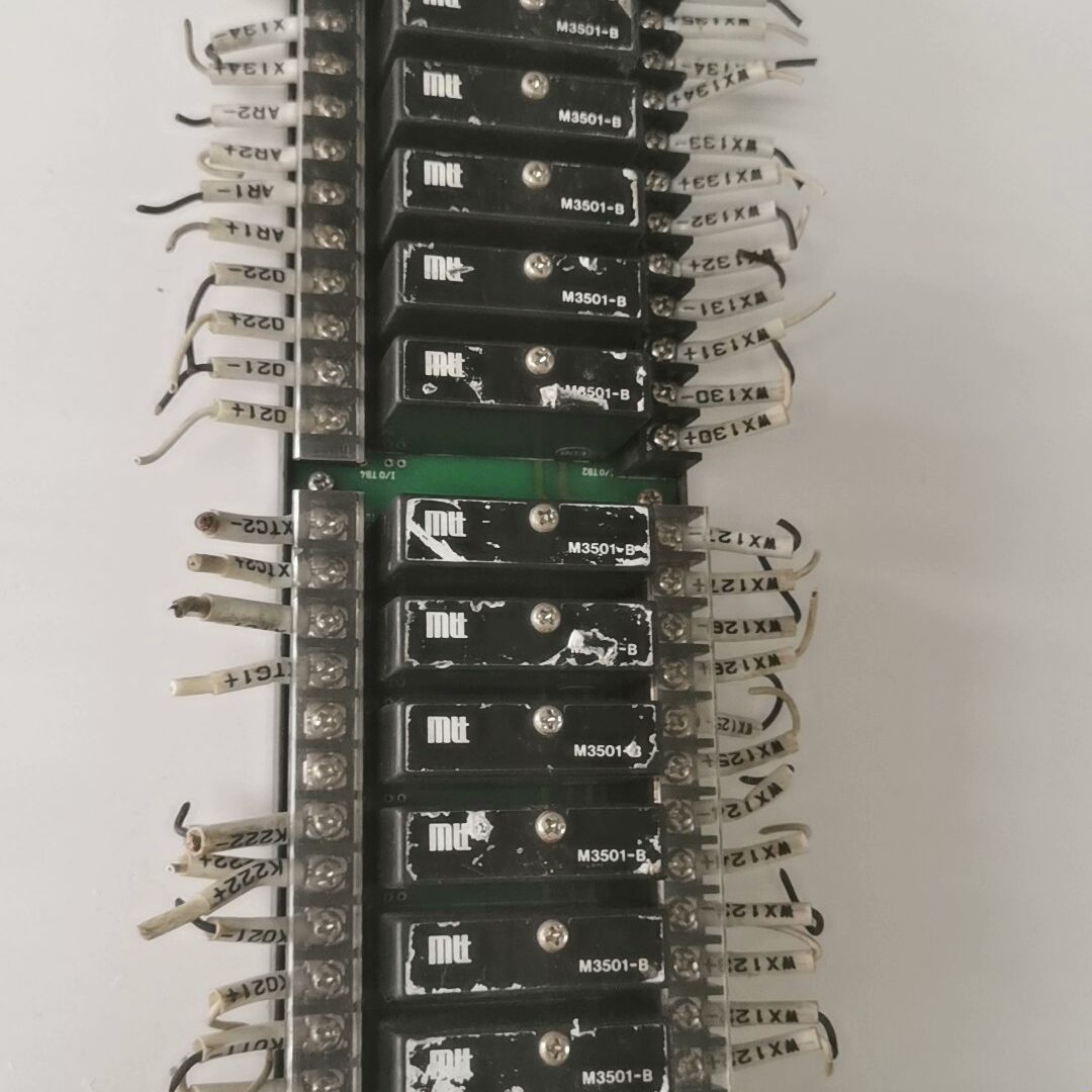 日本mtt信号变换器 底座+模块