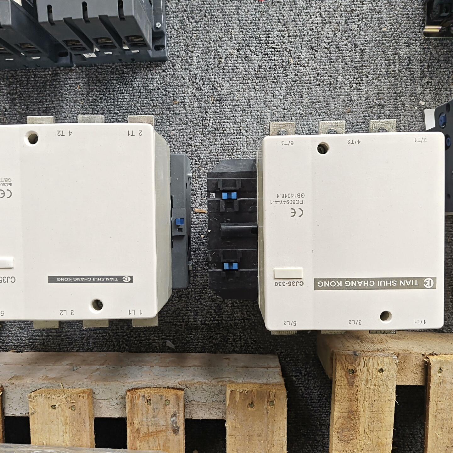 天水交流接触器CJ35-330