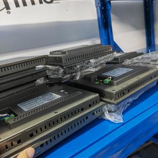 仓库有2 型号：TPC7062TD 昆仑通态触摸屏
