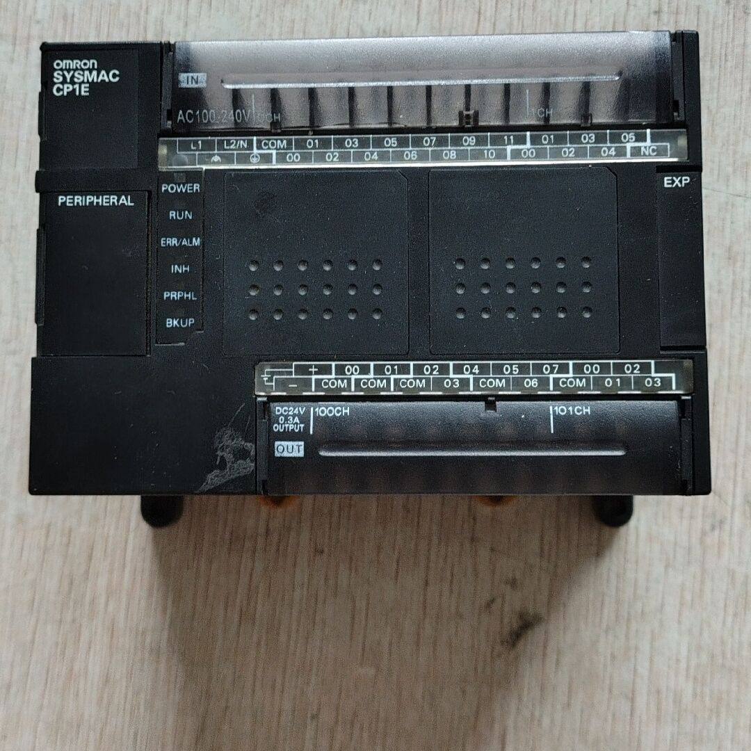 拆机PLC CP1E-E30DR-A  功能包好