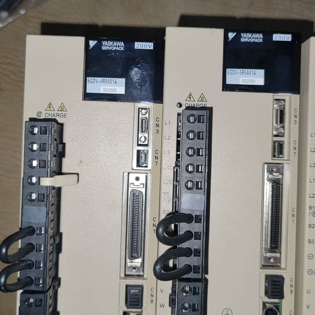 SGDV-5R5A01A002000安川伺服驱动器 商品成色