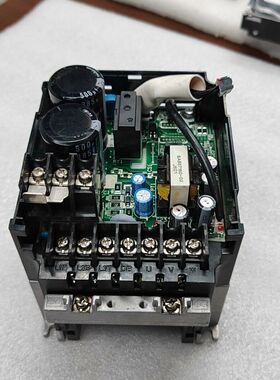 变频器FRN2.2E2S-2J