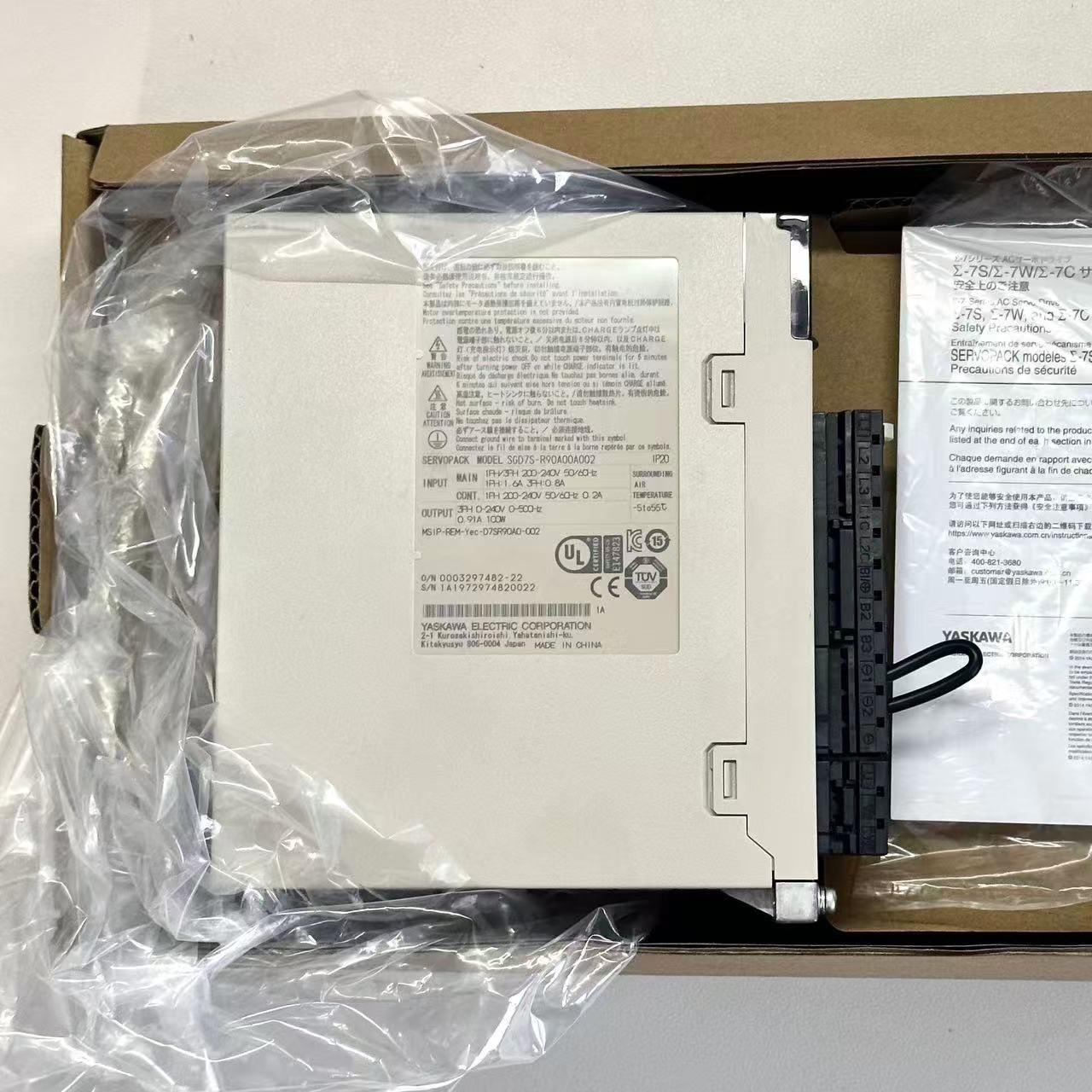 R88M-K3K030H-BS2   伺服电机