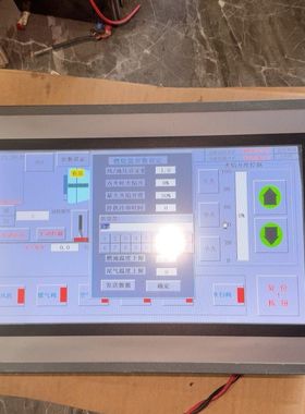 昆仑通态触摸屏 型号：EPC1061DX  上电正常