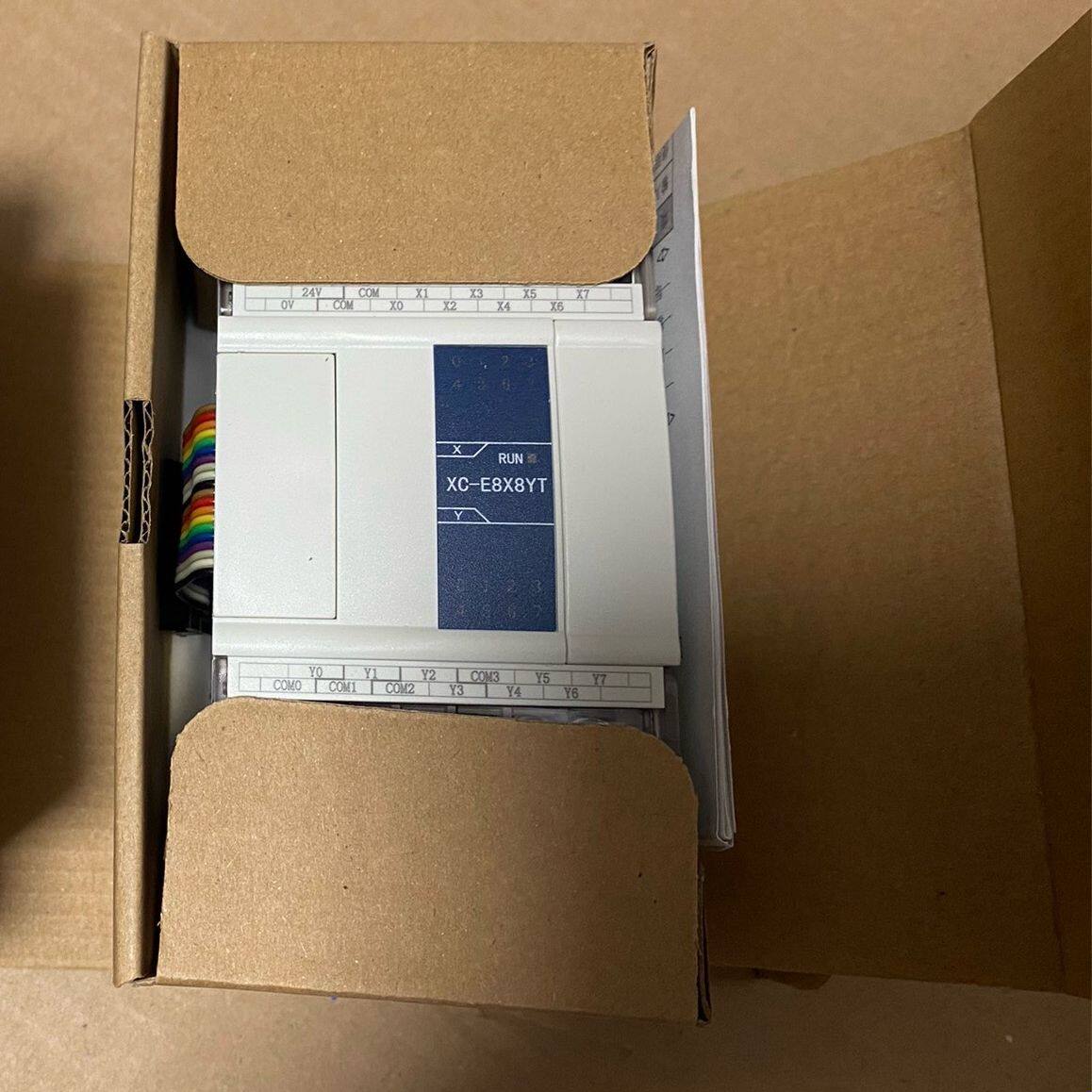 PLC 型号XC-E8X8YT 机 功能包好。实物如