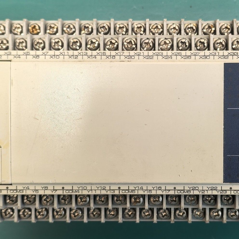 PLC FX1N-60MR-001 为 通电测试