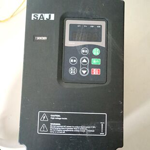 型号8100 4T7R5PB 380V 三晶变频器7.5KW