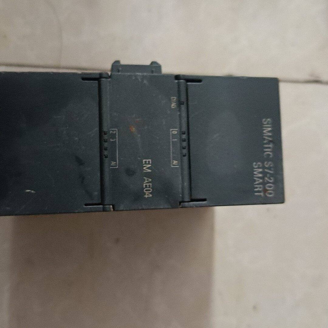 PLC200 SMART EM  AI04  6ES7