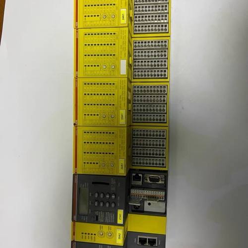 +PLC模块 DX581-s 四个    PM-573