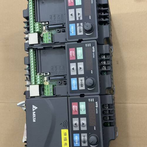 台达变频器VFD007E43A 0.75KW 380V三相。