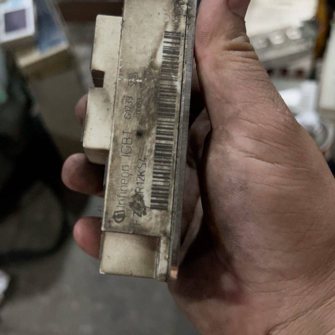 英飞凌模块 FF150R12KS4 高频模块 实物图 功能包