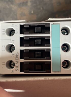 接触器3RT1025-3KF40