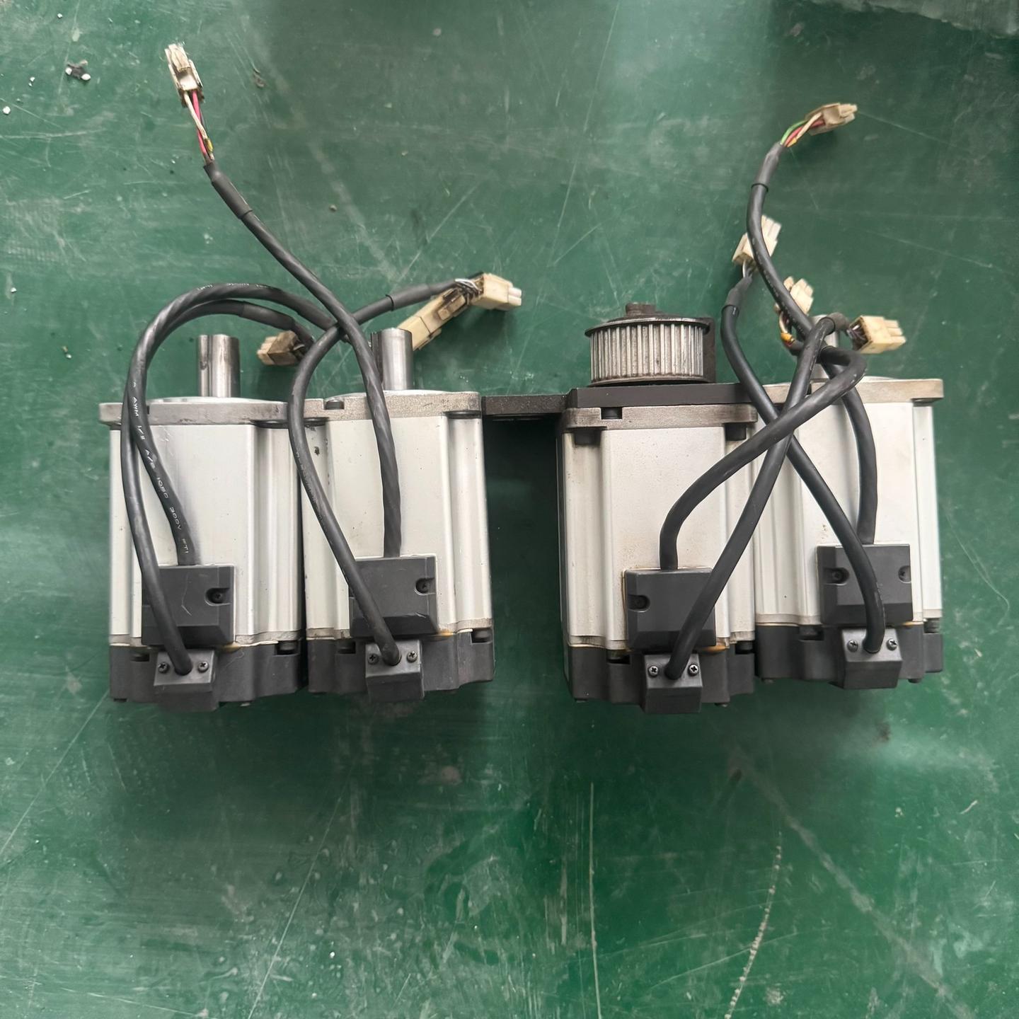 #电机伺服电机 型号MHMD082G1U 0.75KW