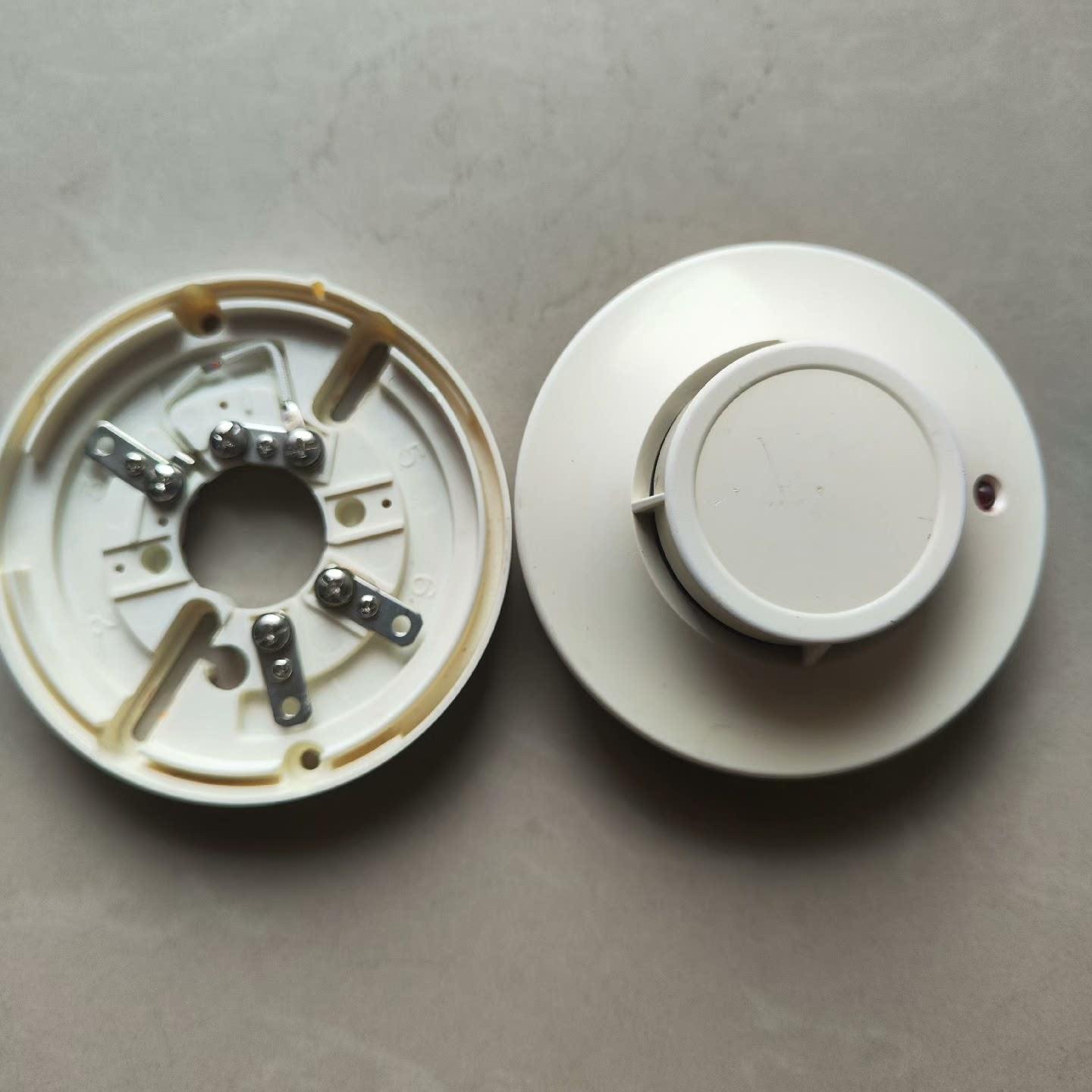 日探烟感  消防设备 MODEL CIC~LS 离子感烟探测