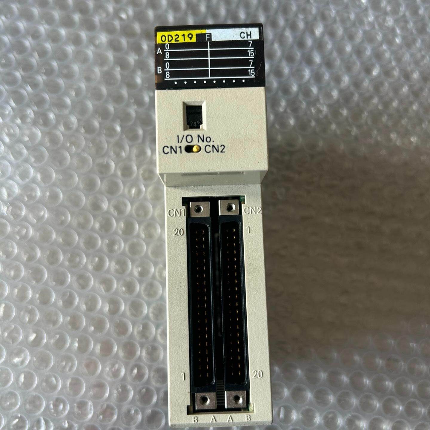 PLC模块 C200H-OD219 拆机成色如图 功能