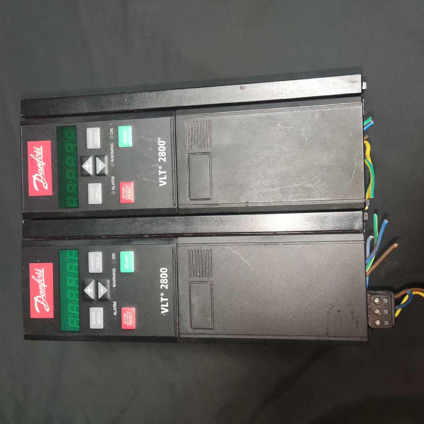 丹佛斯2800变频器2.2KW   VLT2822PT4B2