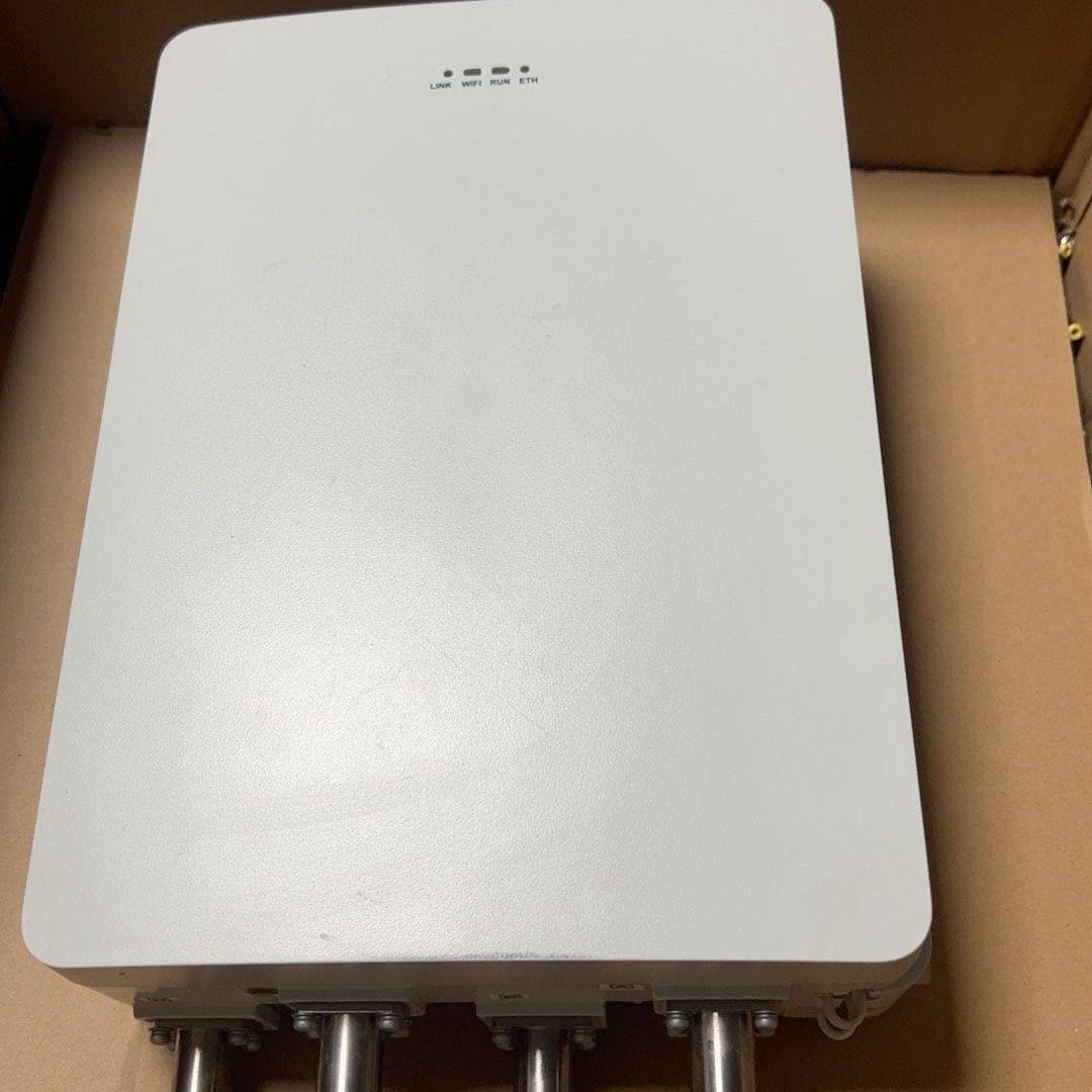 eAN3810A通过Uu接口与UE通信 通过PoE接口与,标准件/零部件/工业耗材,制动器,淘宝优惠券,粉丝福利购,淘宝优惠卷