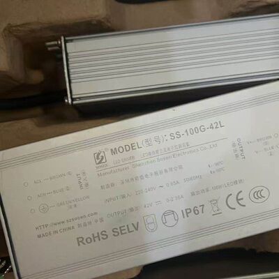 崧盛LED恒压电源 型号SS-100G-42L 。这款电