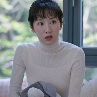 春款 朱丽同款白色高领毛衣薄款修身竖纹毛针织衫上衣女