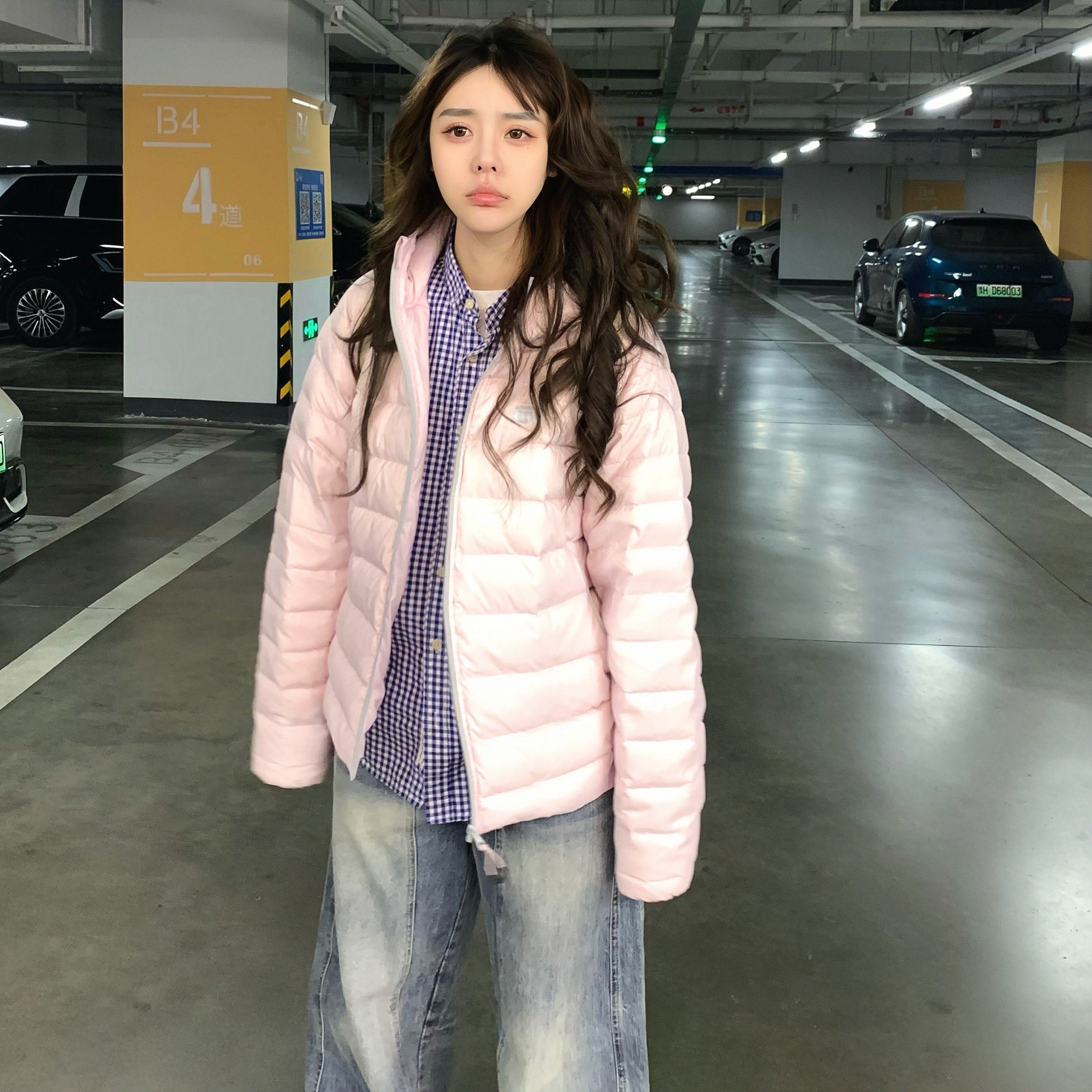 2025秋冬新款排骨羽绒服女短款连帽轻薄小个子宽松情侣学生外套潮