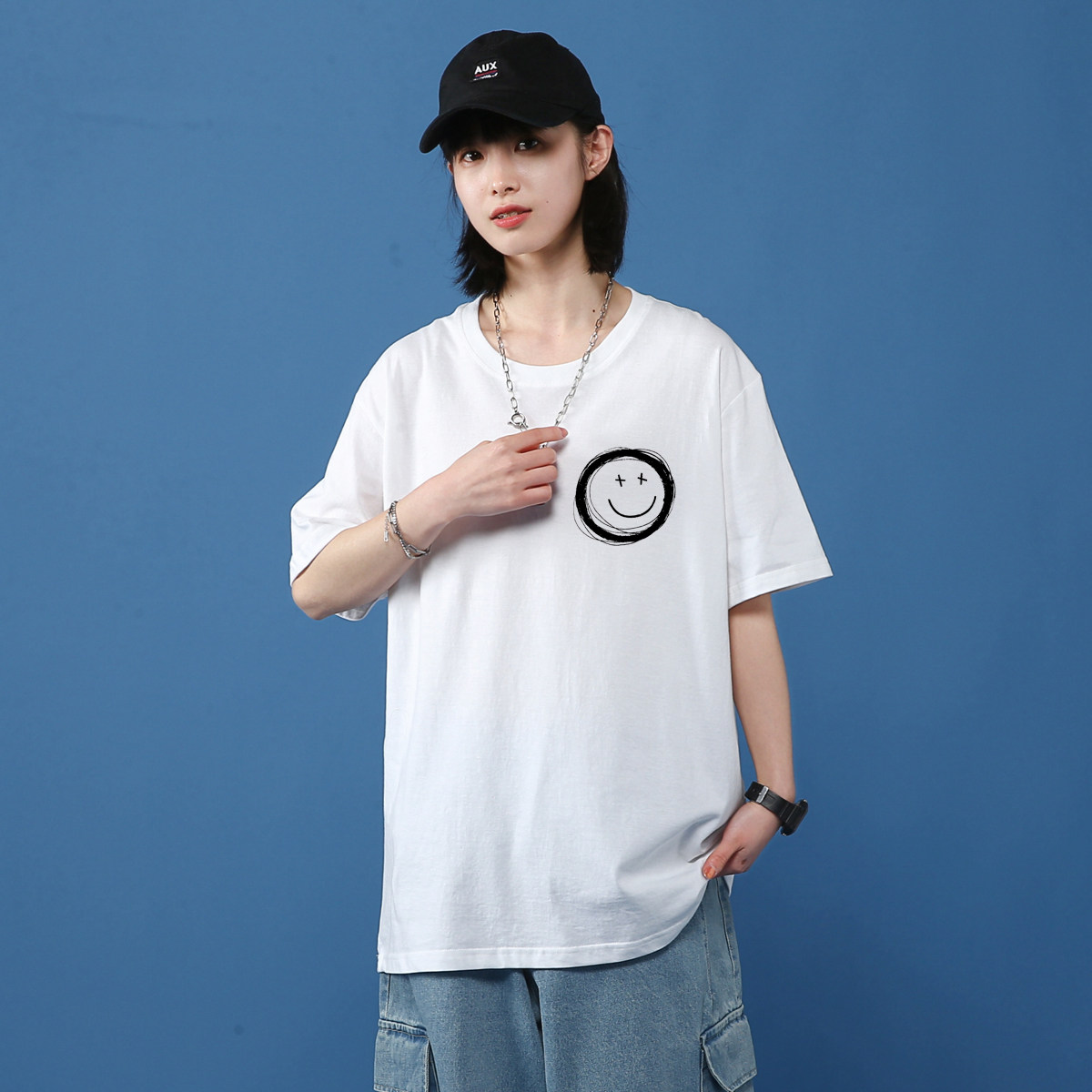 短袖t恤男2021新款港风宽松圆领笑脸印花上衣服潮ins休闲百搭图片