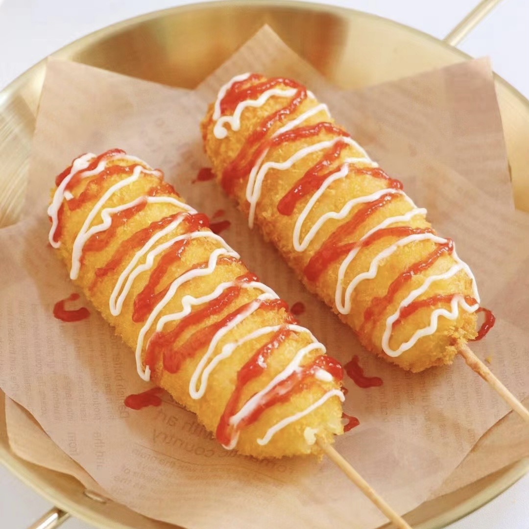 月上云端爆浆拉丝土豆芝士热狗棒