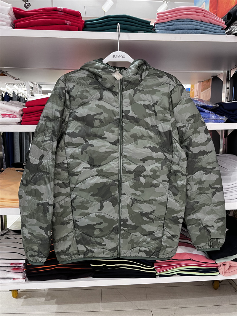 班尼路男装秋冬新款简约轻薄保暖迷彩羽绒服秋冬时尚休闲连帽外套