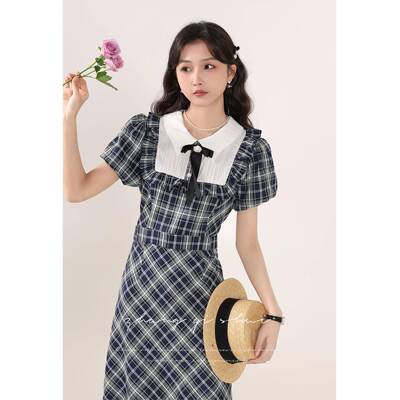 张汽水《格纹画报》同款25夏季新款学院风格子拼接收腰短袖连衣裙