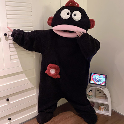 新款黑色丑鱼睡衣连体珊瑚绒加厚保暖搞怪卡通睡袍大嘴鱼可外穿冬