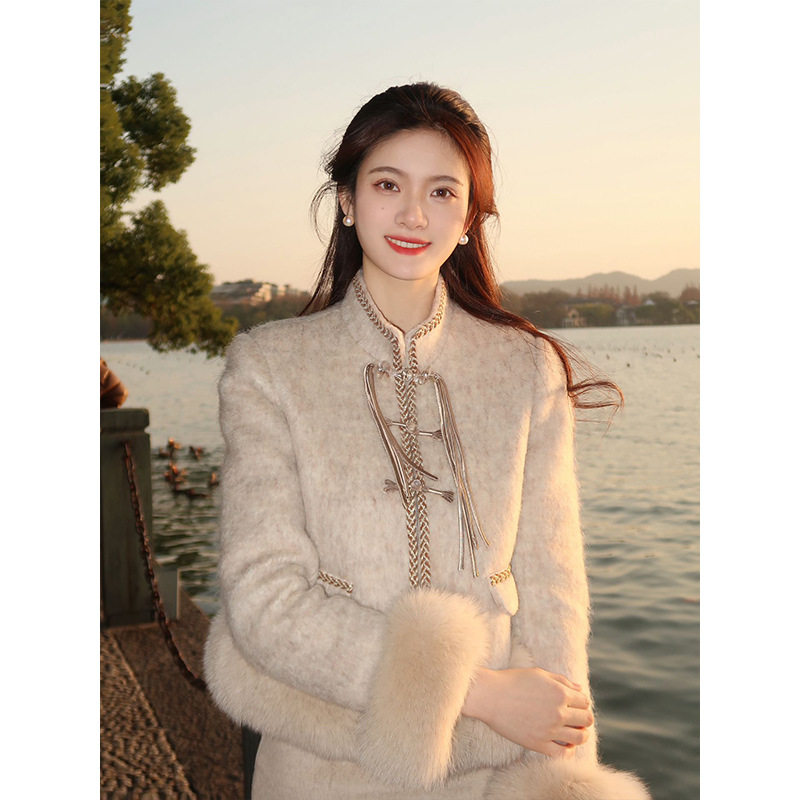 时装两件套外套盘扣国风深高级搭配冬装上衣半身裙套装2025一整套