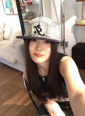 WBB小众设计款五片帽复古格纹棒球帽女休闲百搭麂皮帽檐平檐帽子