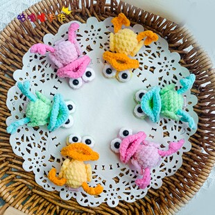 可爱丑萌小物发夹儿童搞怪女生发卡鸭嘴夹纯手工钩织丑小鸭夹子