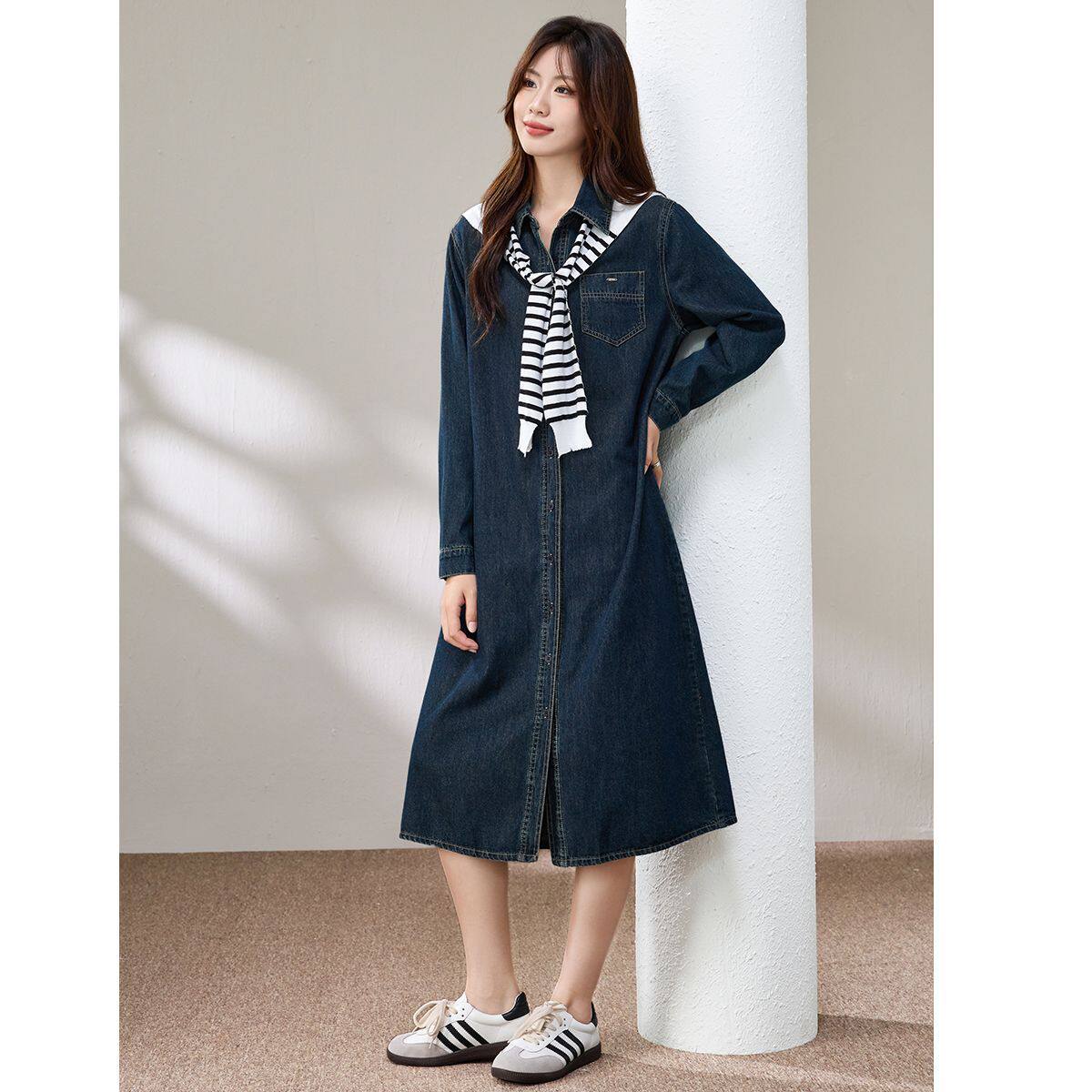 牛仔连衣裙女2026新款早春长袖长款复古薄款气质蓝色春装大码胖mm